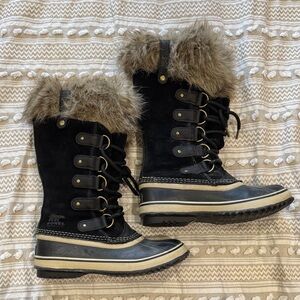 Sorel Women's Black and Tan Winter Boots with Faux Fur